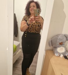Vivi, 46 ans, Femme hétérosexuelle, Femme
